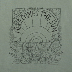 Women's Here Comes The Sun Hippie 1-Color Short Sleeve Tee