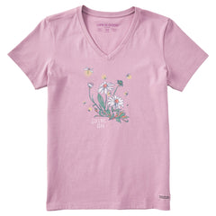 Women's Dreamy Shine On Daisies Short Sleeve Crusher Vee