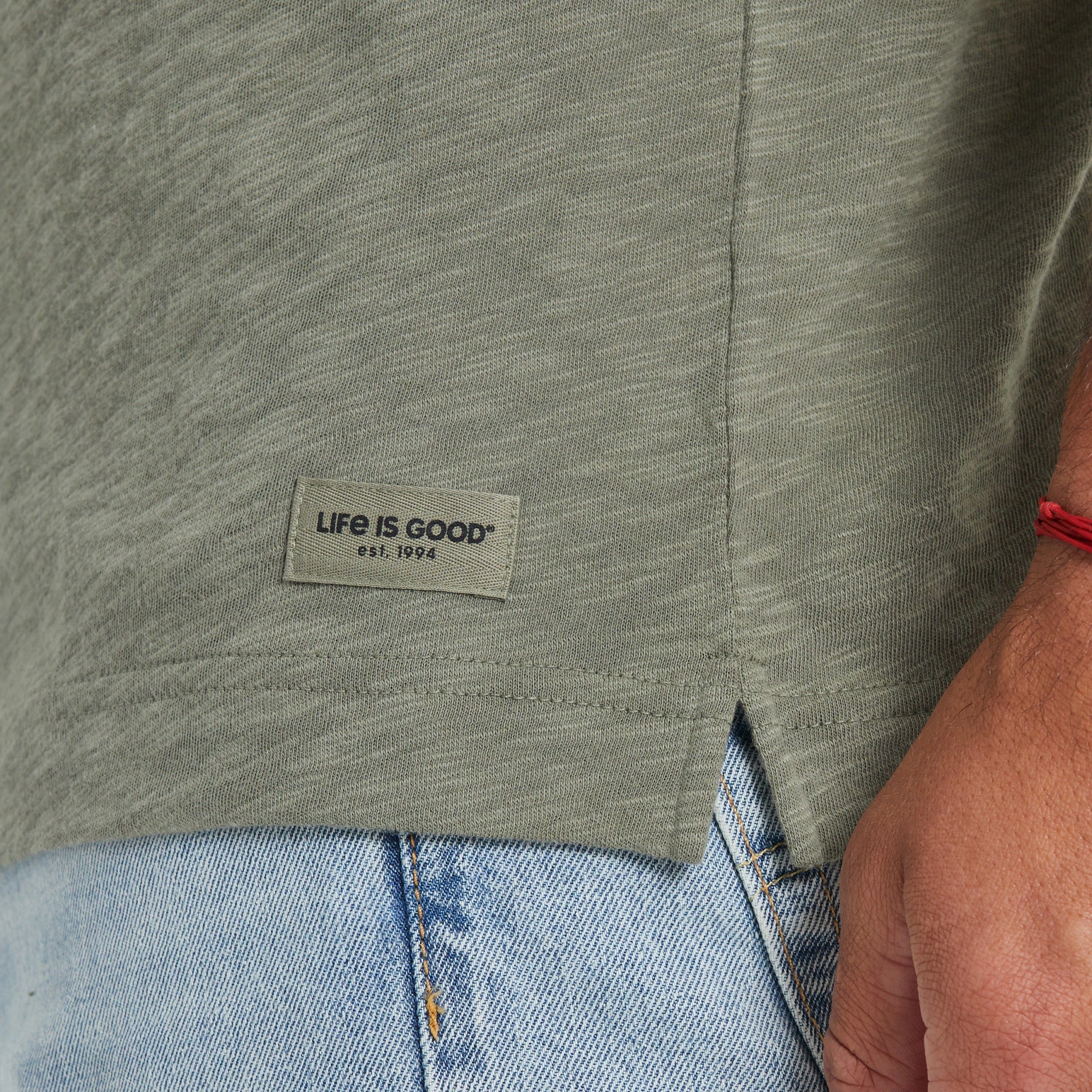 Men's Solid Slub Slim Fit Pocket Tee