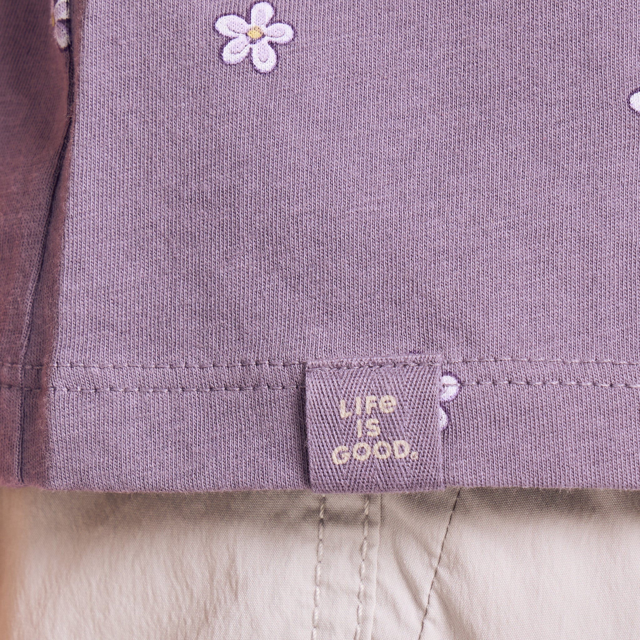 Women's Daisy Ditsy Pattern Crusher-LITE Easy Tee