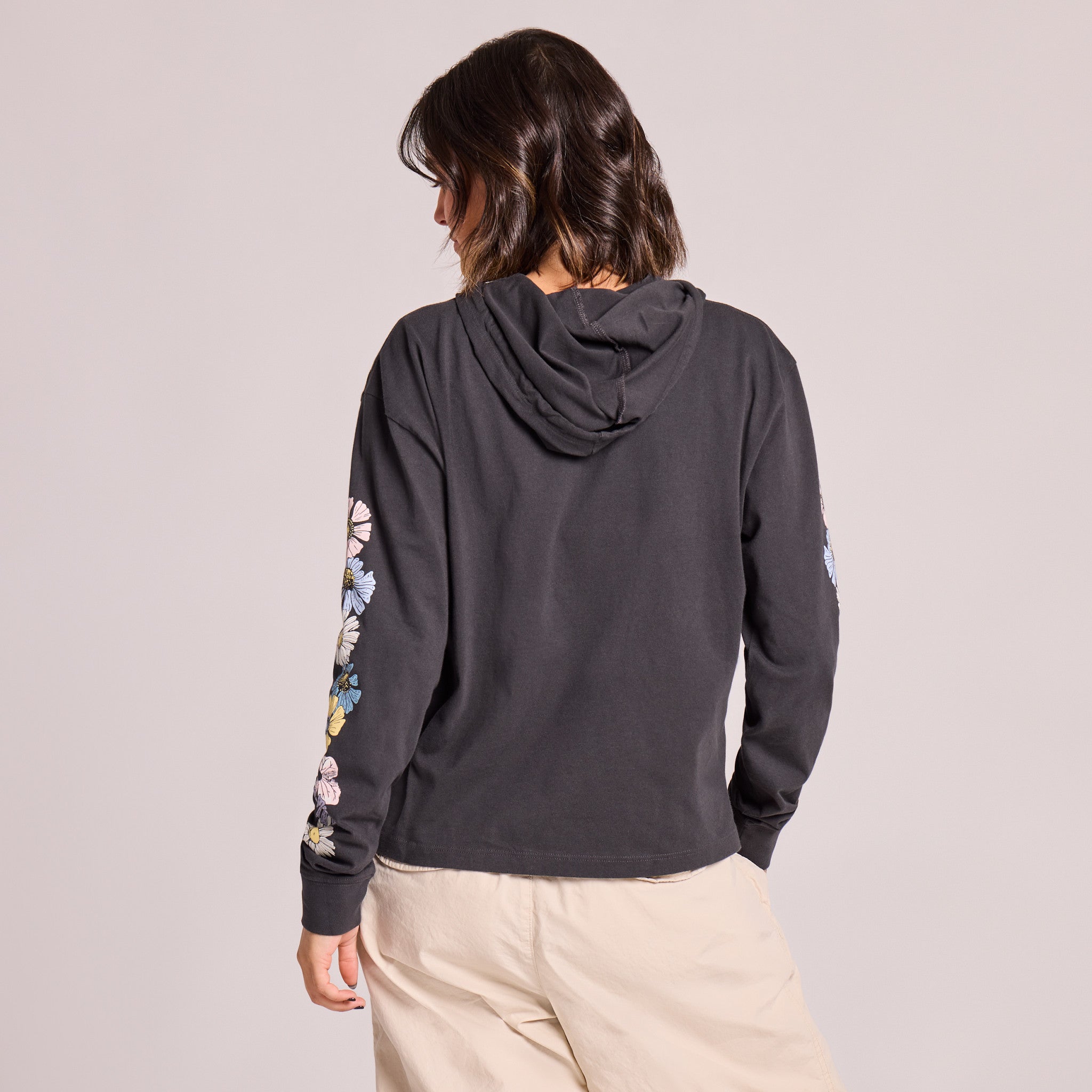 Women's Detailed Row of Wildflowers Crusher Boxy Hoodie