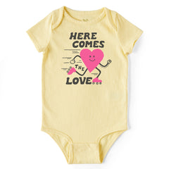 Baby Here Comes the Love Short Sleeve Crusher Baby Bodysuit