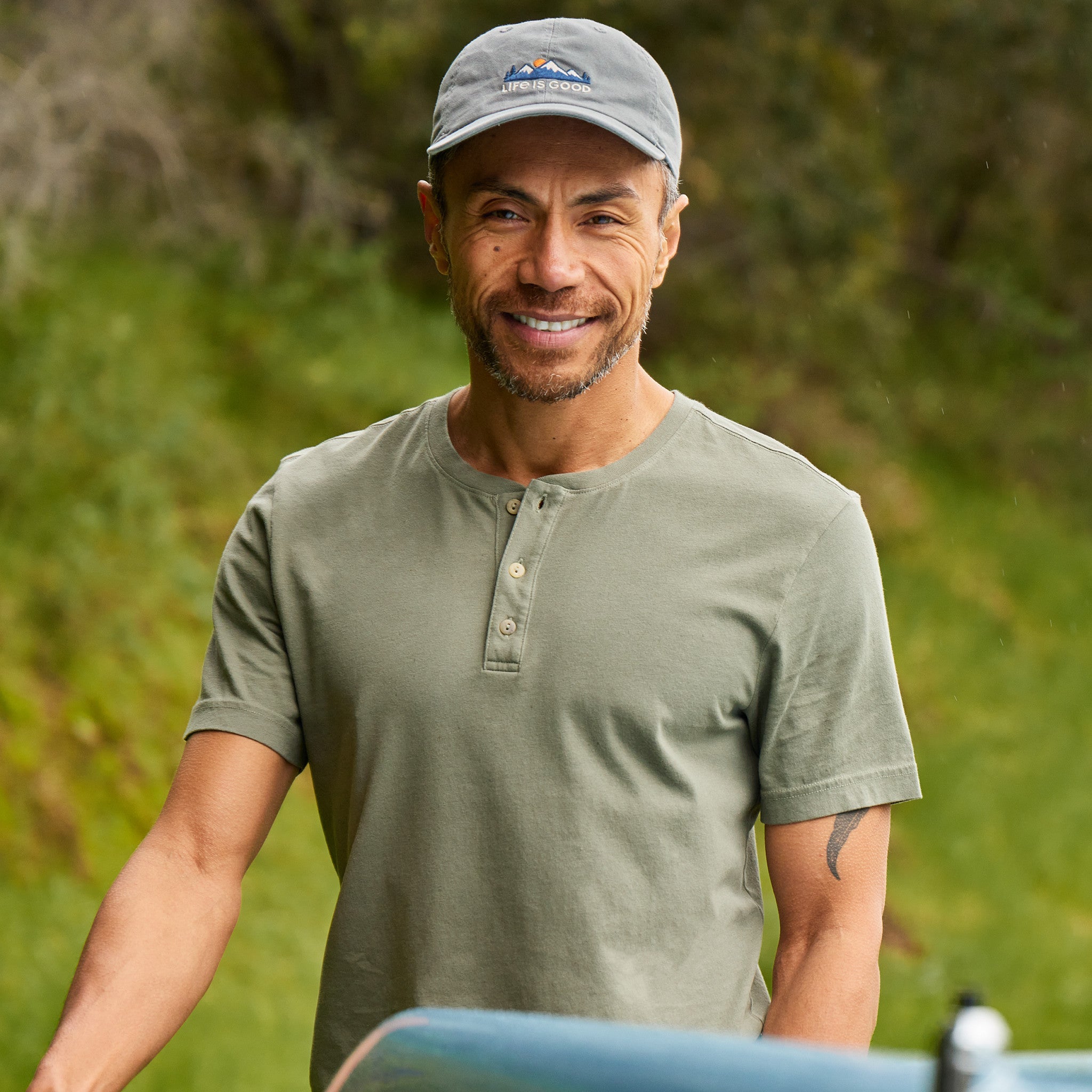 Men's Solid Short Sleeve Crusher-LITE Henley